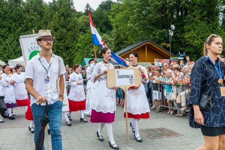 Korowód 56.Tygodnia Kultury Beskidzkie